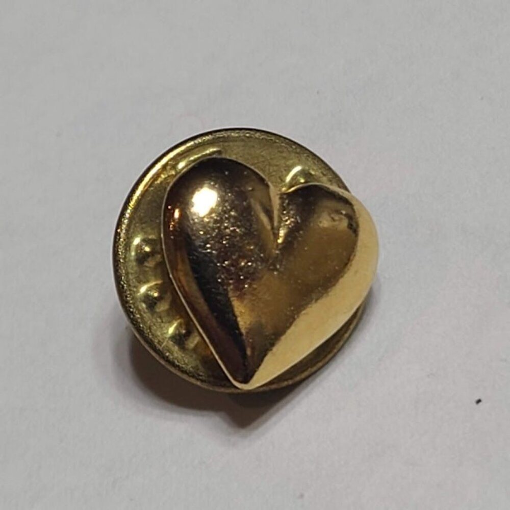 Gold Tone Heart Lapel Pin Small Love Brooch Tie Tack USA Made - Picture 2 of 5